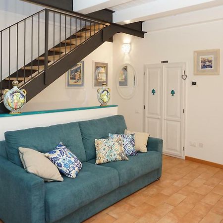 Casa Vacanze Torre Dei Gualtieri Βίλα Σαν Μπενεντέτο ντελ Τρόντο Εξωτερικό φωτογραφία