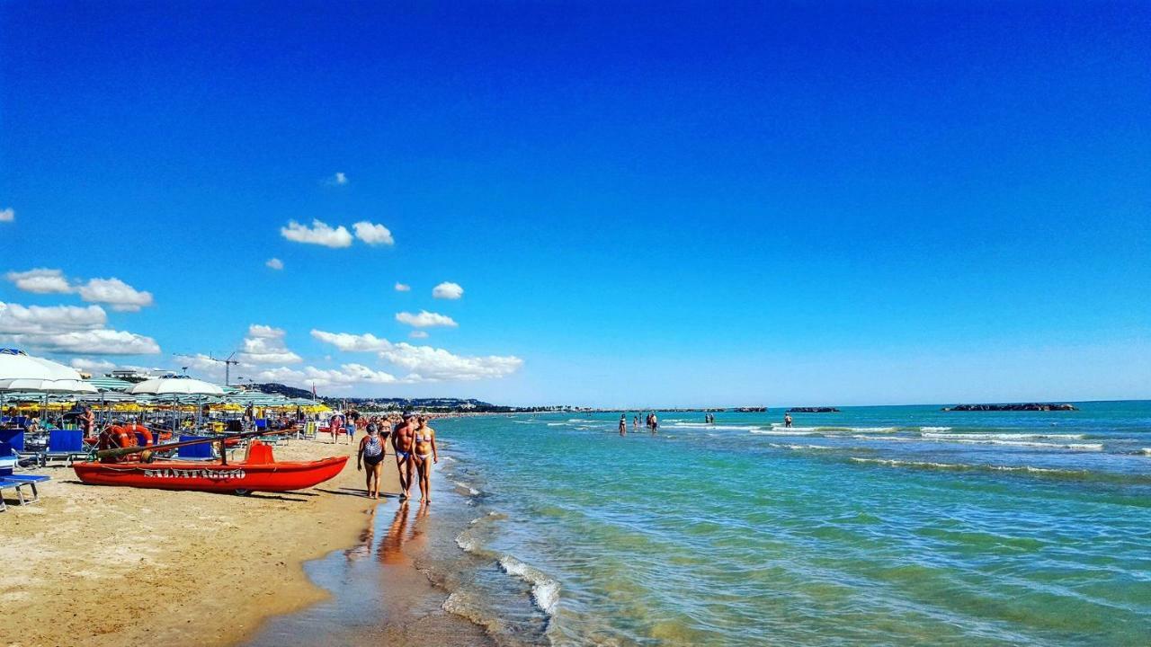Casa Vacanze Torre Dei Gualtieri Βίλα Σαν Μπενεντέτο ντελ Τρόντο Εξωτερικό φωτογραφία